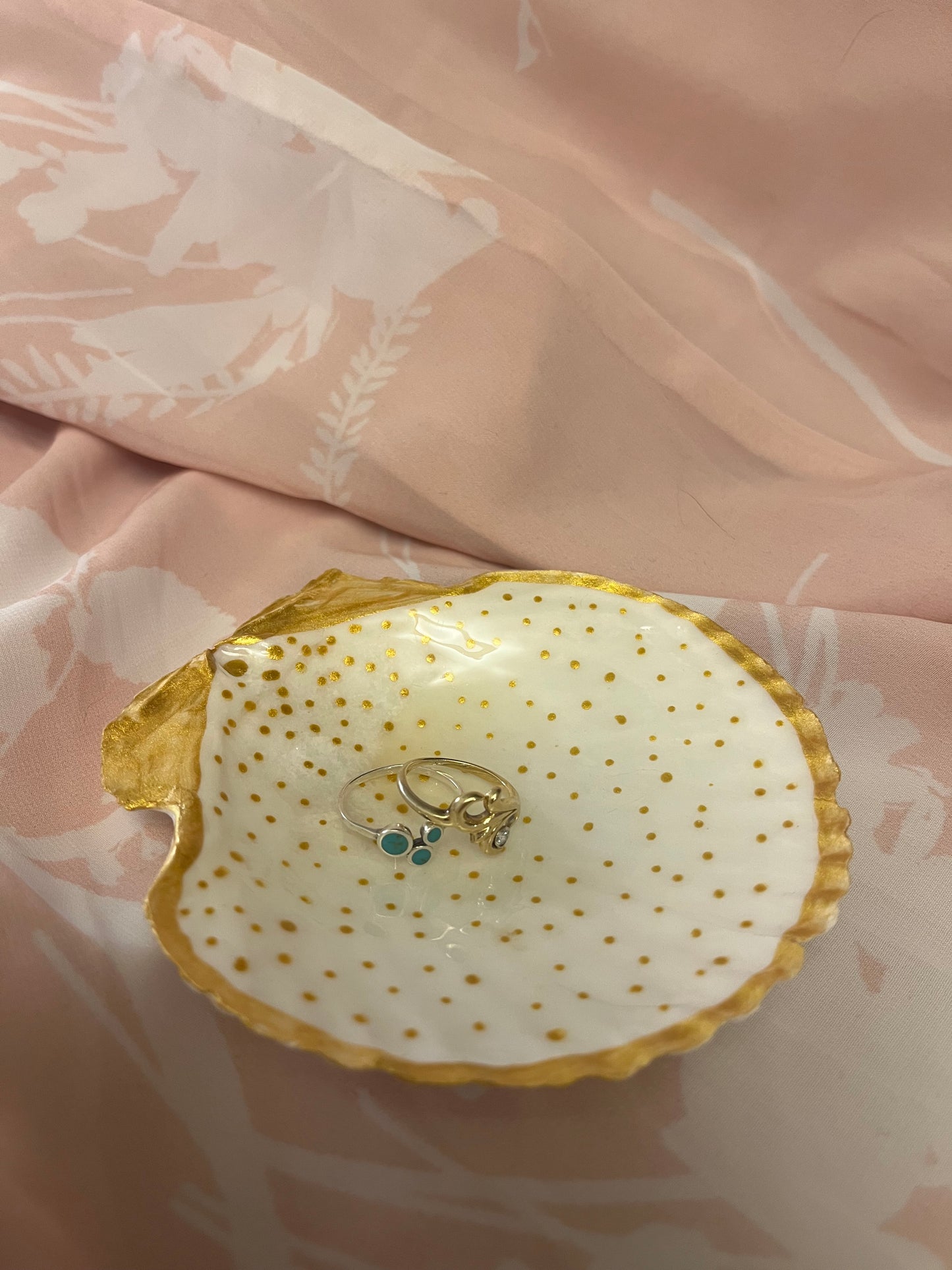 Scallop shell- gold and white - mini ring dishes