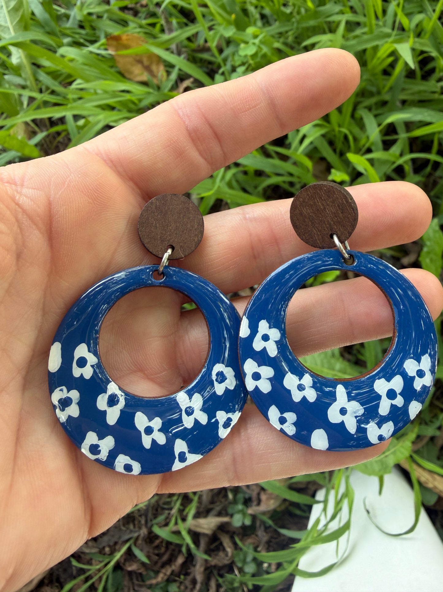 Blue and white garden party earrings