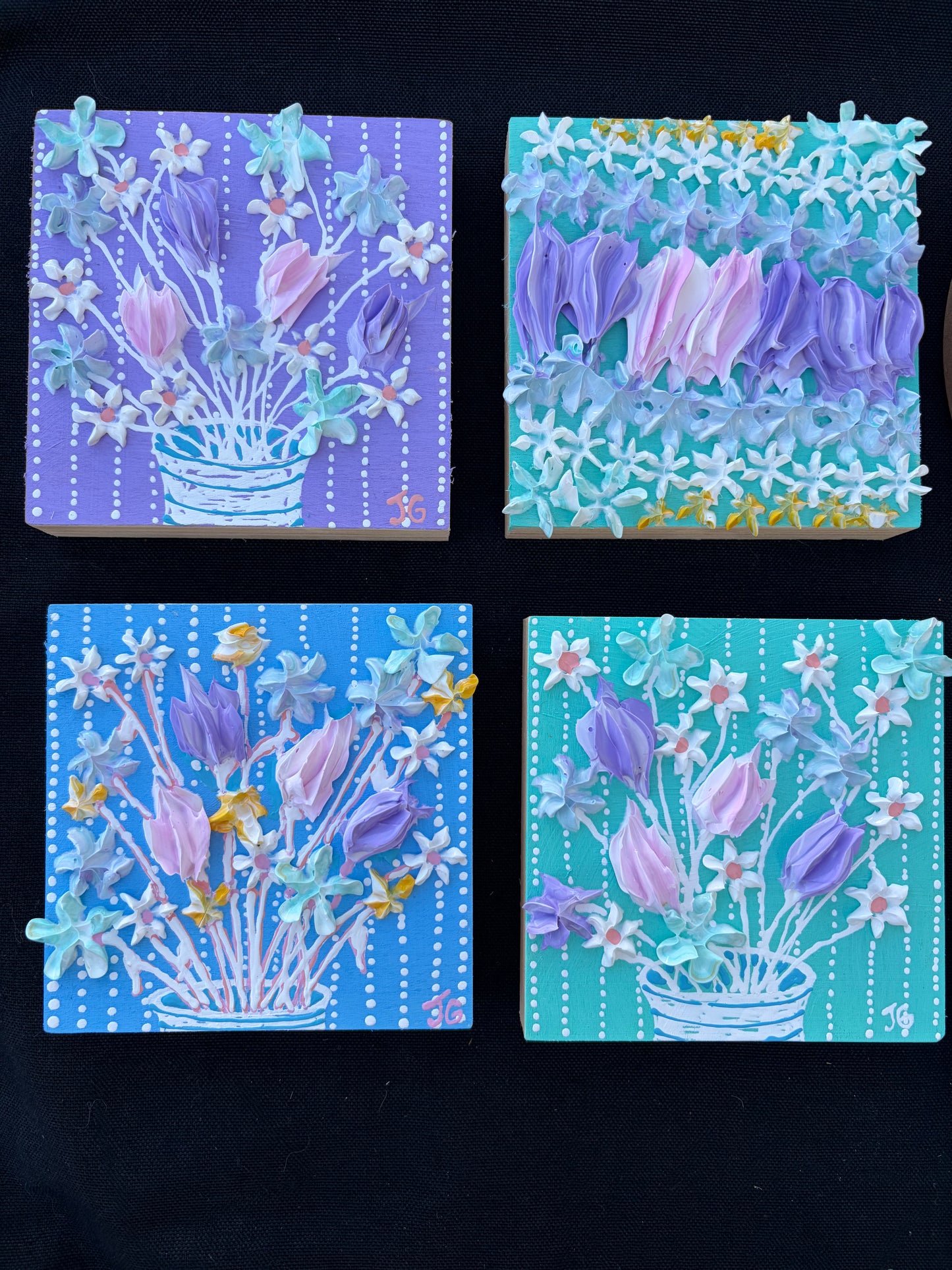 Floral on blue background - 4x4